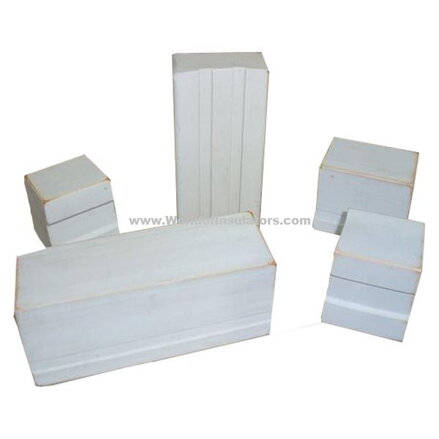 Ceramic lining stones